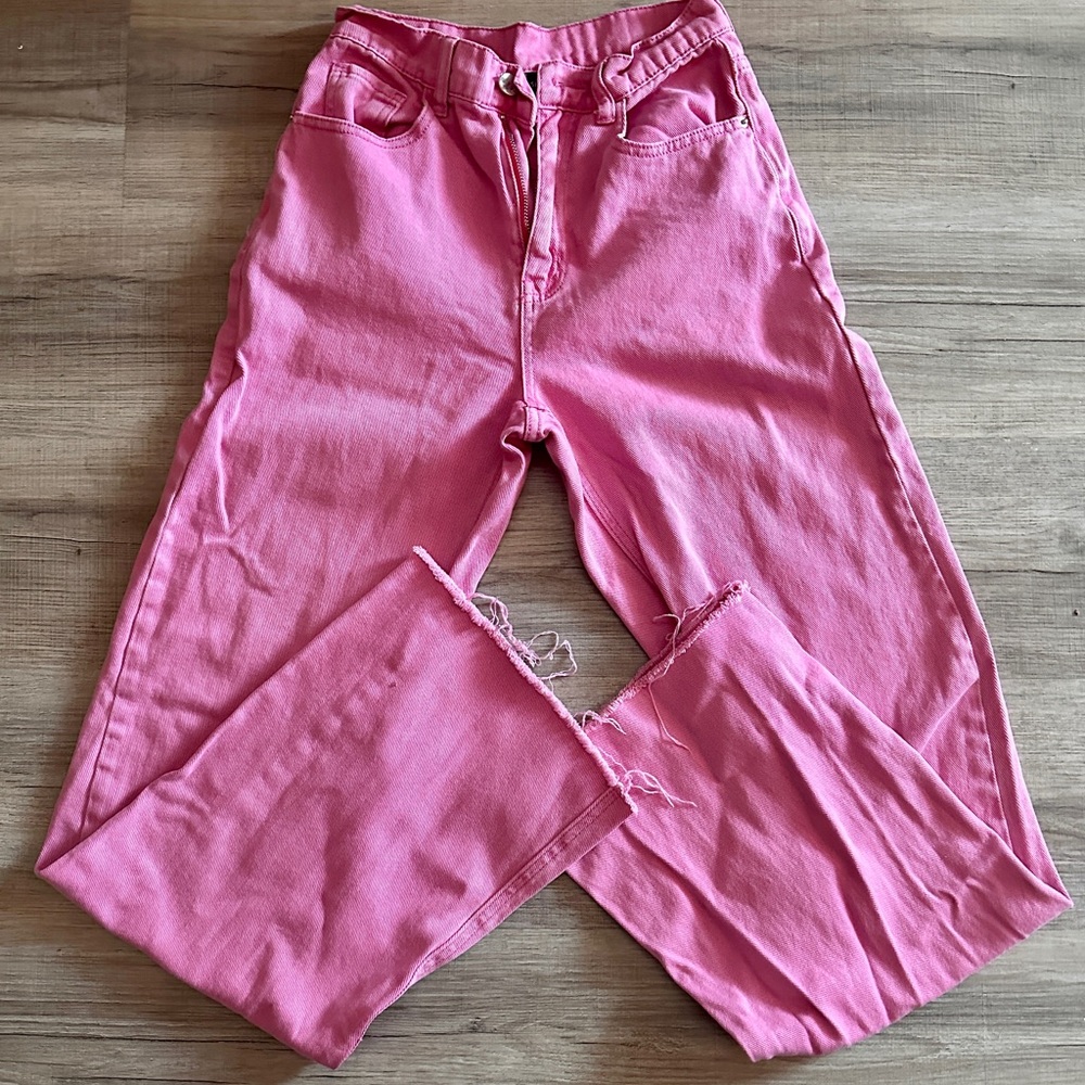 Beautiful Pink jeans | SHEIN | Size 26 | slight distressed bottom.